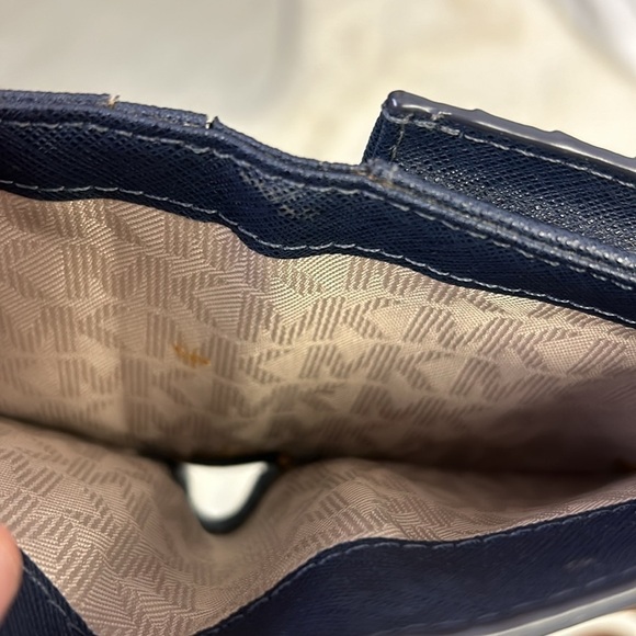 Michael Kors Bi Fold Snap Closure Wallet - Picture 10 of 10